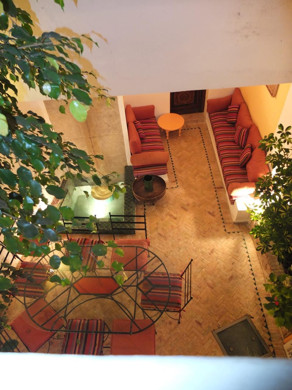 Living room, Seating area, Dining area, Internal: Not applicable to any particular room