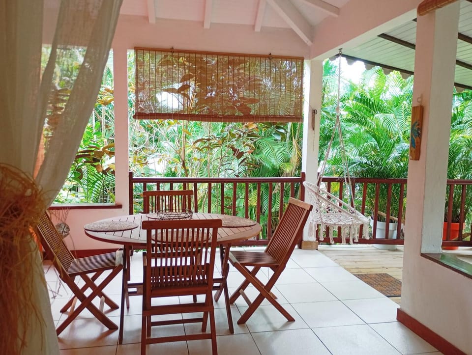 Day, Garden, Balcony/Terrace, Seating area, Dining area, Garden view
