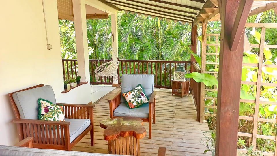 Patio, Day, Balcony/Terrace, Living room, Seating area, Garden view