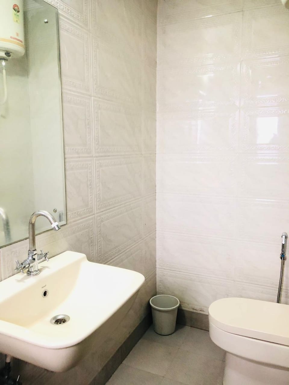 2BHK Independent Service Apart with Lift in Vasant Kunj New Delhi Apartment in New Delhi