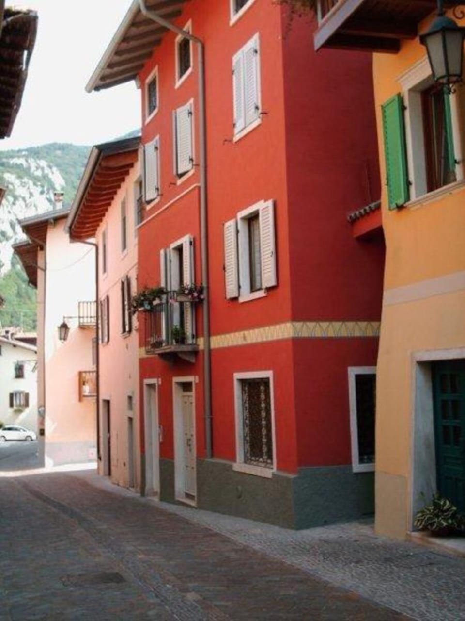 Ferienwohnung CASTELLO mit schöner Dachterrasse Apartment in Nago–Torbole