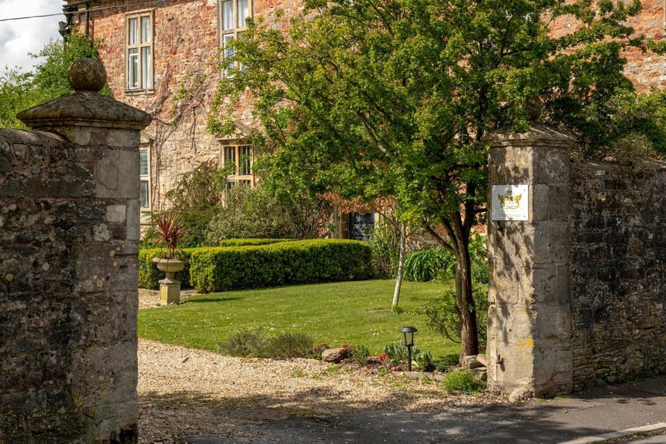 Property building, Garden