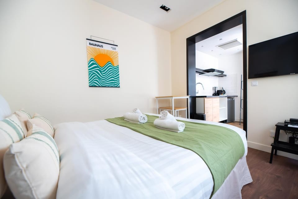 Dreamyflat - Eiffel tower Apartment in Paris