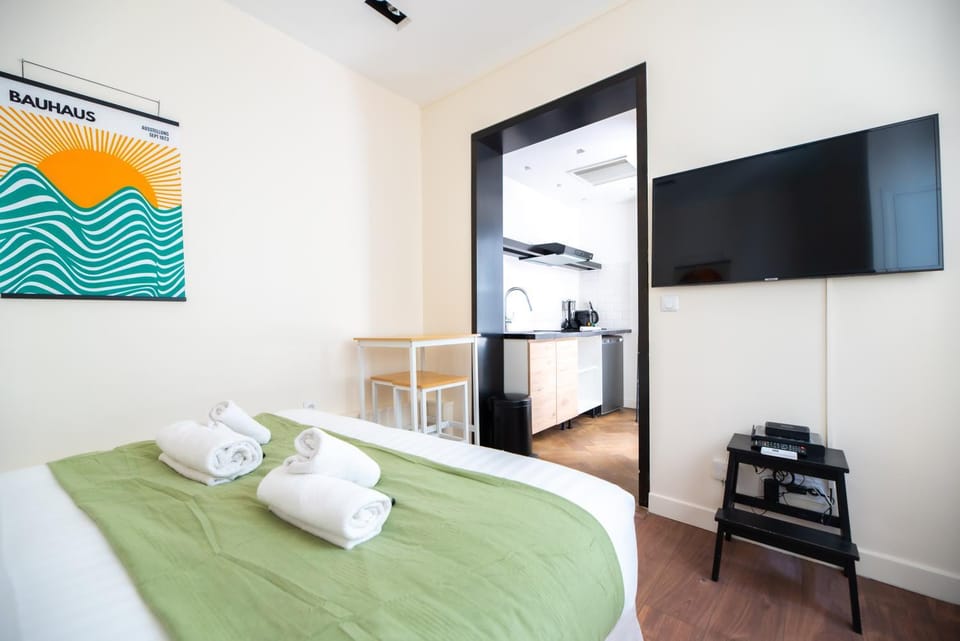 Dreamyflat - Eiffel tower Apartment in Paris