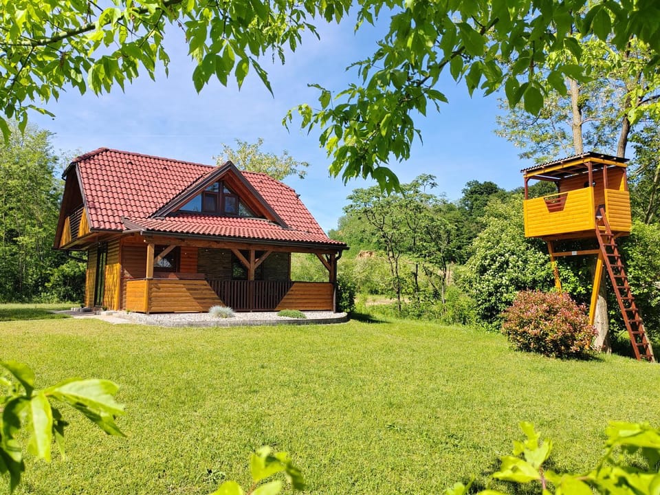 Brunarica Lorentia Chalet in Slovenia
