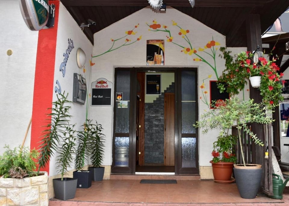 Penzion-Bar Sandra Bed and Breakfast in Czechia