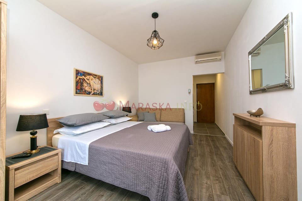 Apartments & rooms Merita Bed and Breakfast in Brela
