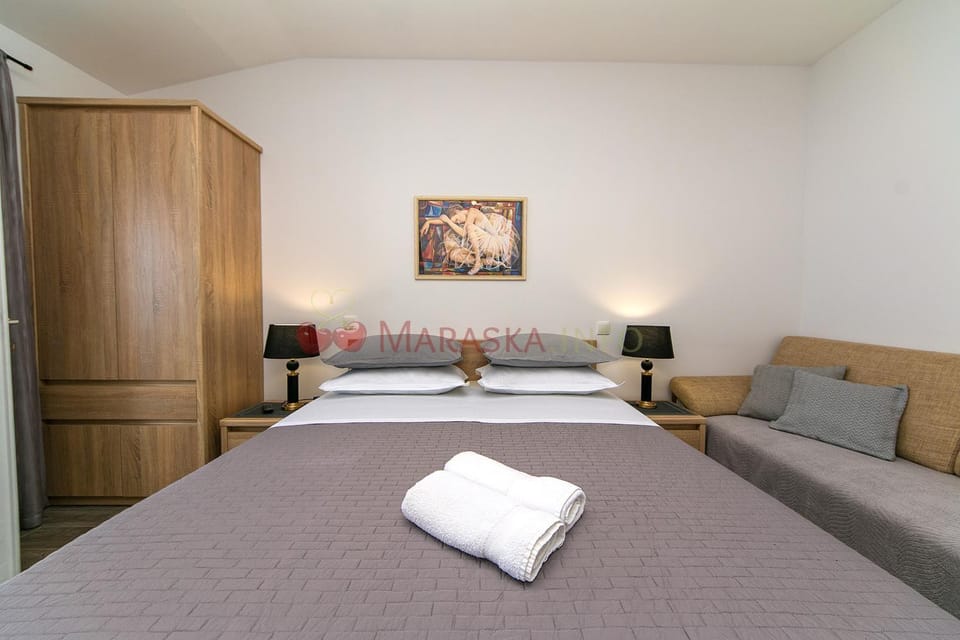 Apartments & rooms Merita Bed and Breakfast in Brela
