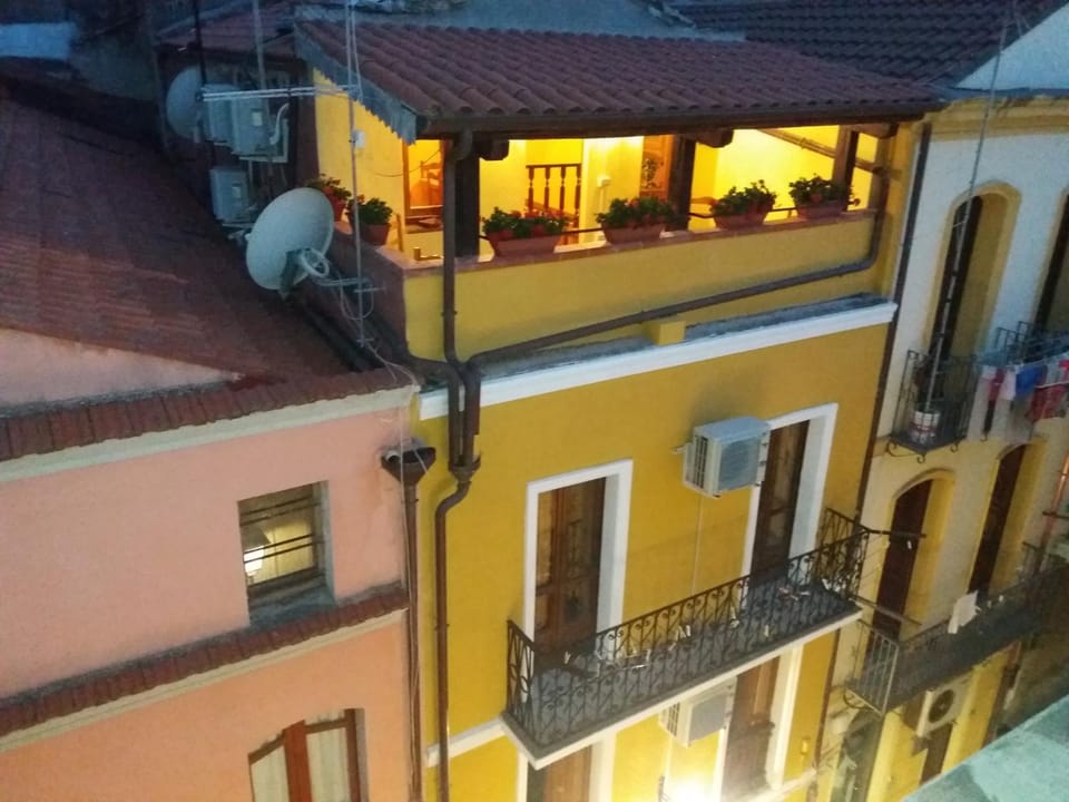 Property building, Bird's eye view