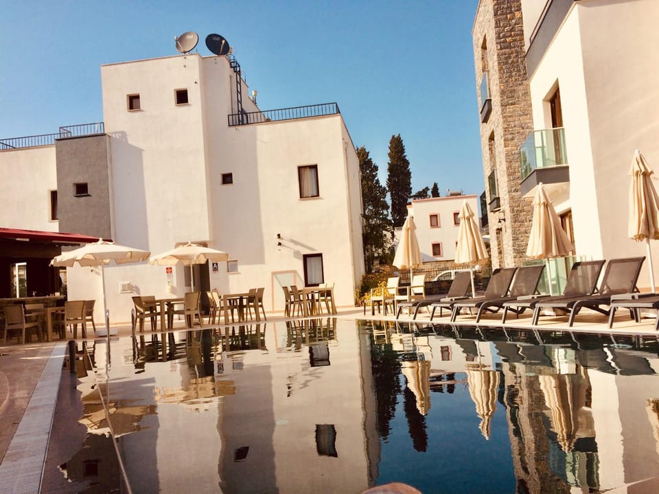 Property building, Swimming pool