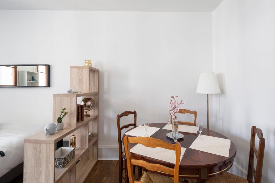 Dining area, Communal kitchen