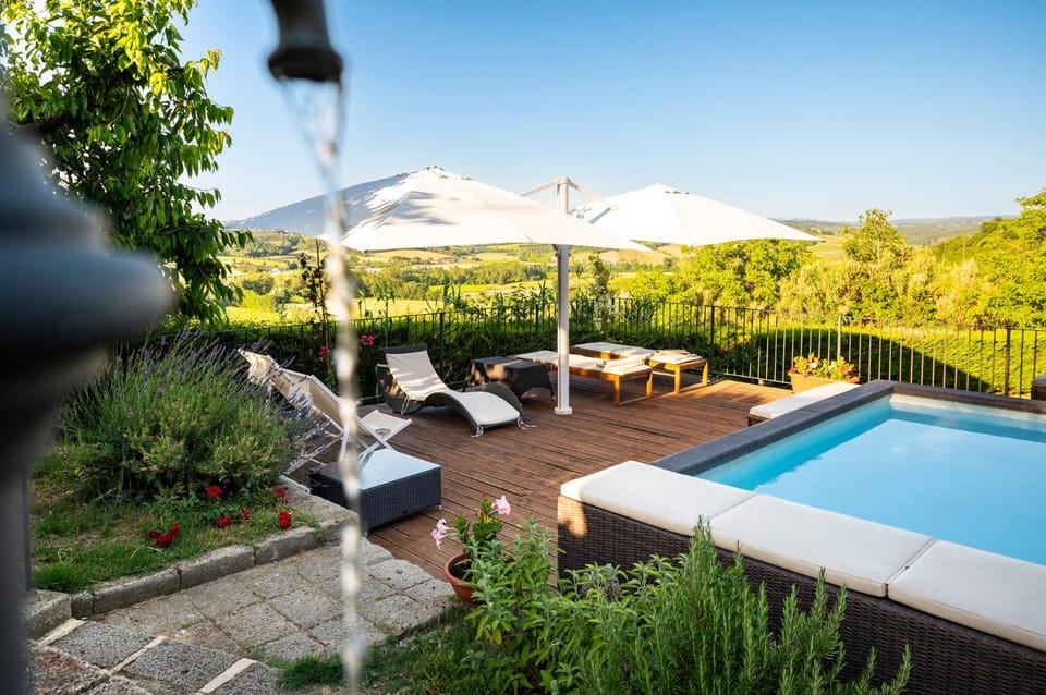 Natural landscape, Garden, Balcony/Terrace, sunbed