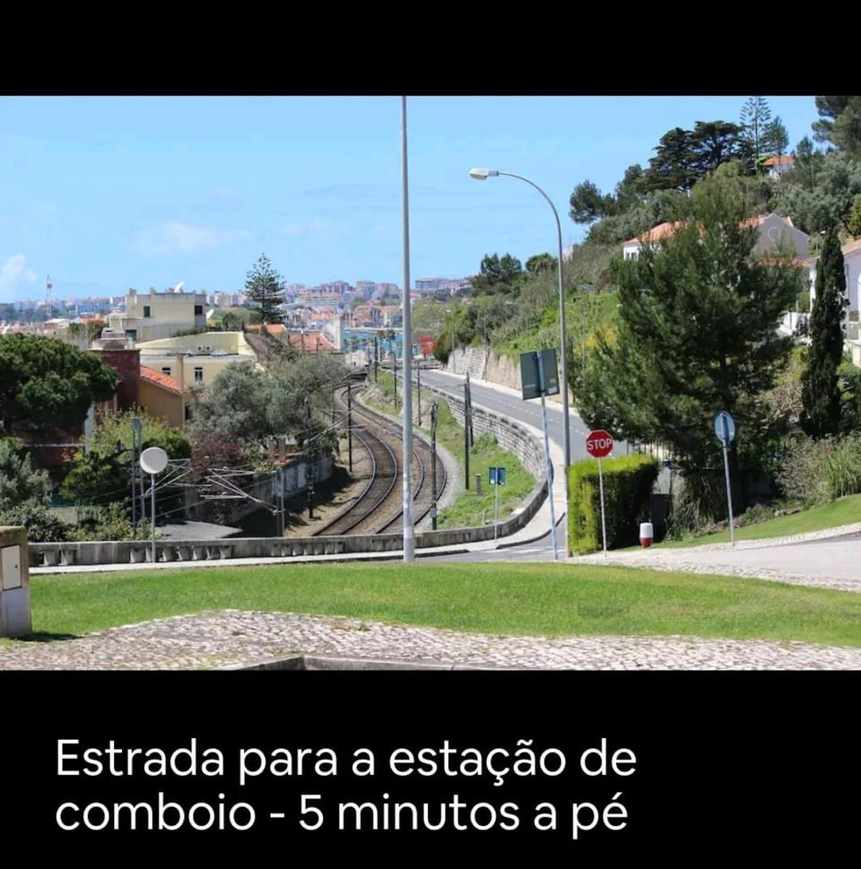 T1 Sea & Pool Apartment in Lisbon District