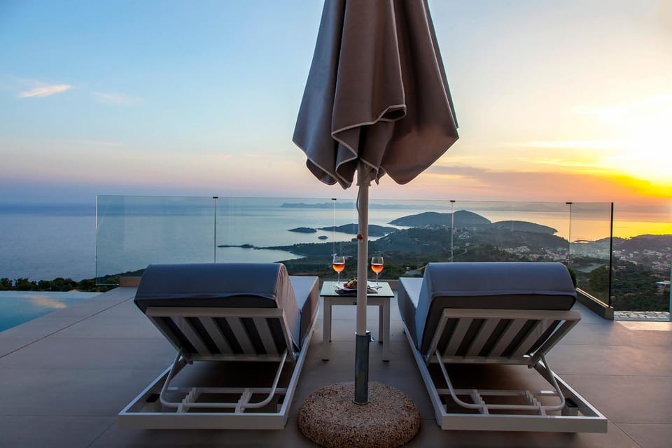 Balcony/Terrace, Sea view, Swimming pool, Sunset