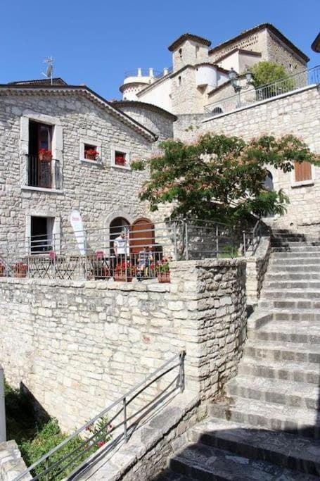 Property building, Patio, Facade/entrance, Neighbourhood