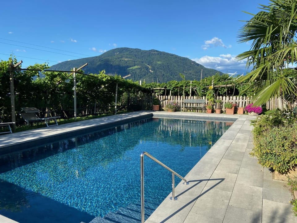 Garni-Hotel Tritscherhof Hotel in Tirol