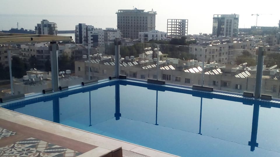 City view, Sea view, Swimming pool