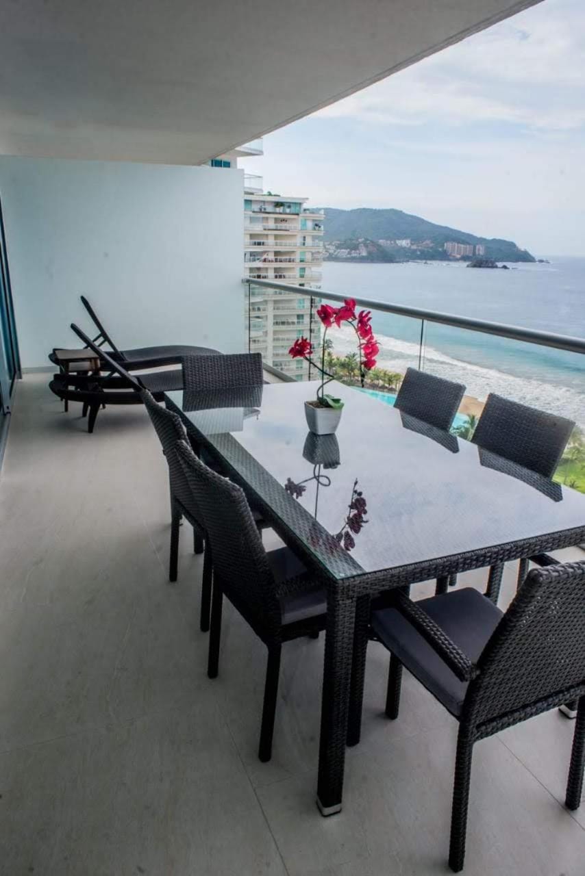 PENINISULA ViSTA AL MAR BY ENNA INN IXTAPA Apartment in Ixtapa Zihuatanejo
