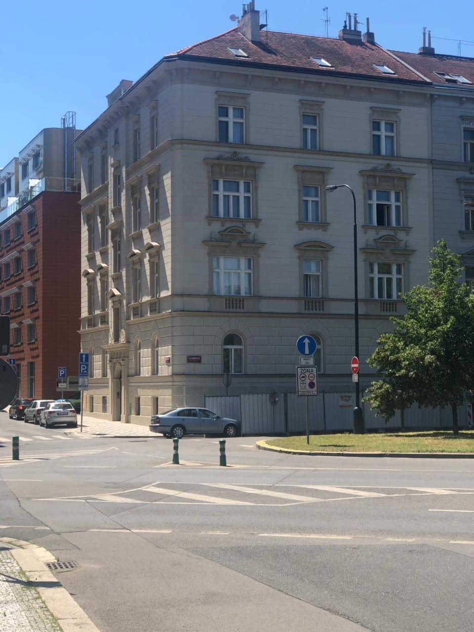 Property building, Property building, Facade/entrance
