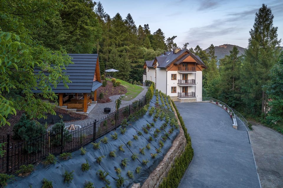 Property building, Garden