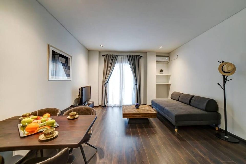 Classy and stylish apartment next to Hilton Apartment in Athens