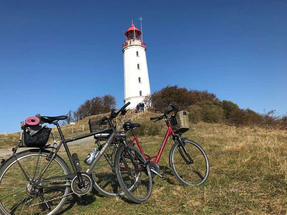 Nearby landmark, Natural landscape, Hiking, Cycling