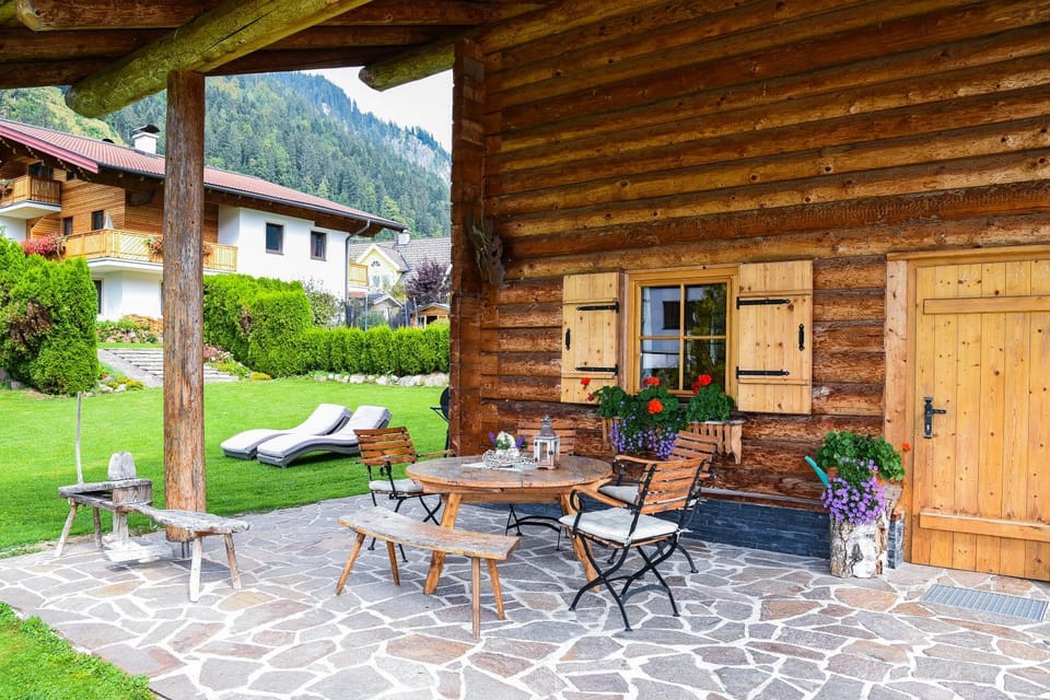 Almchalet Alpenflora Chalet in Salzburgerland
