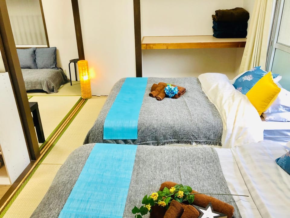 Bed, Living room, Photo of the whole room
