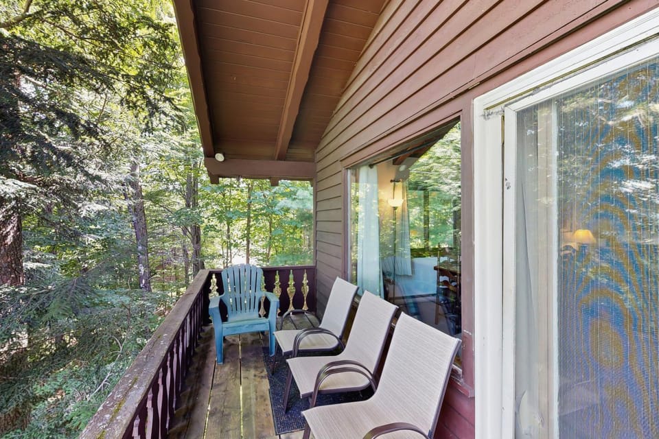 4 Bed 2 Bath Vacation home in Franconia House in Franconia