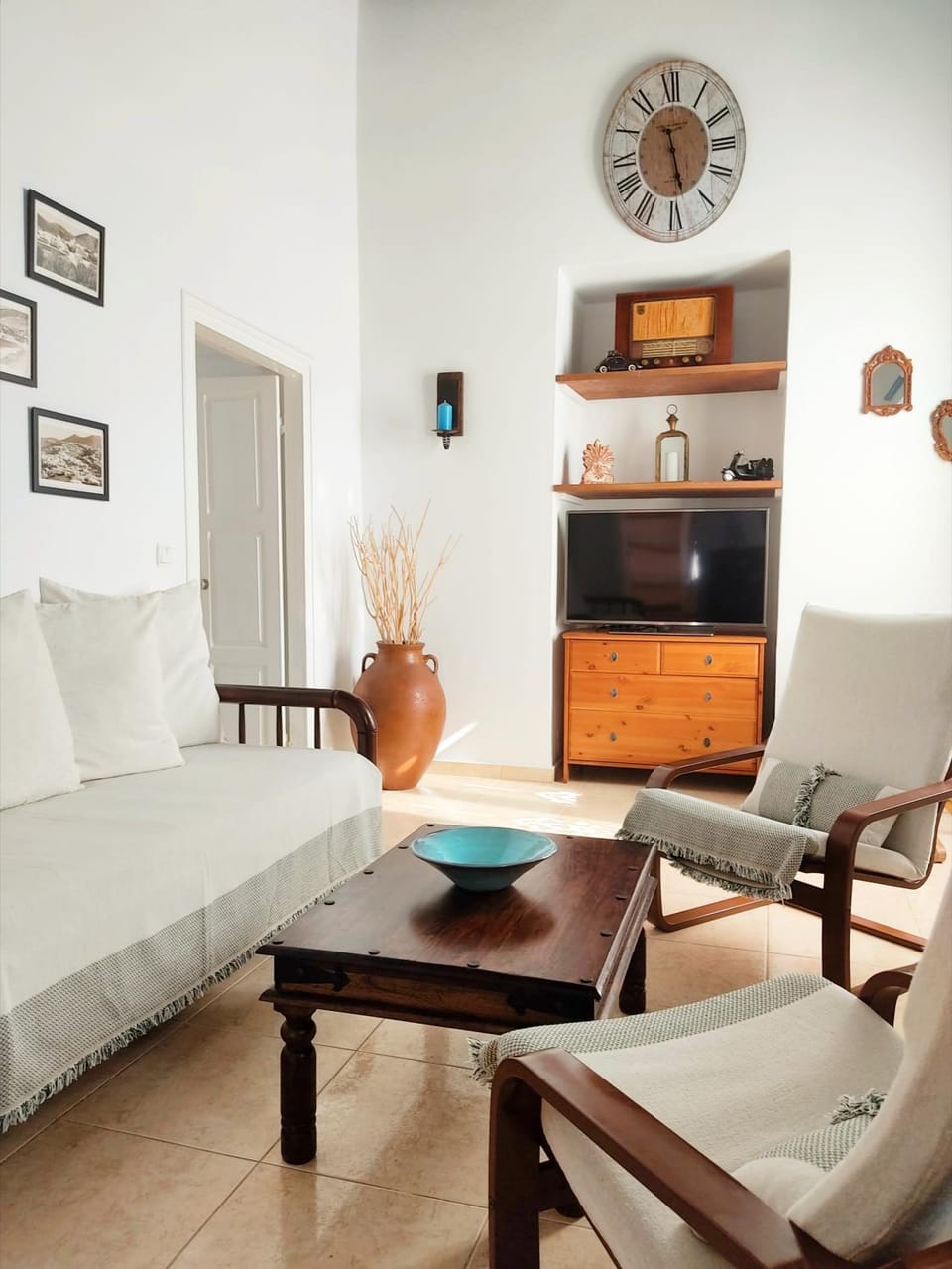 Casa Centrale House in Milos