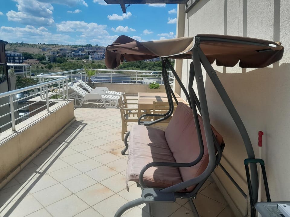 Апартаменти ХАРМАНИ Apartment in Sozopol