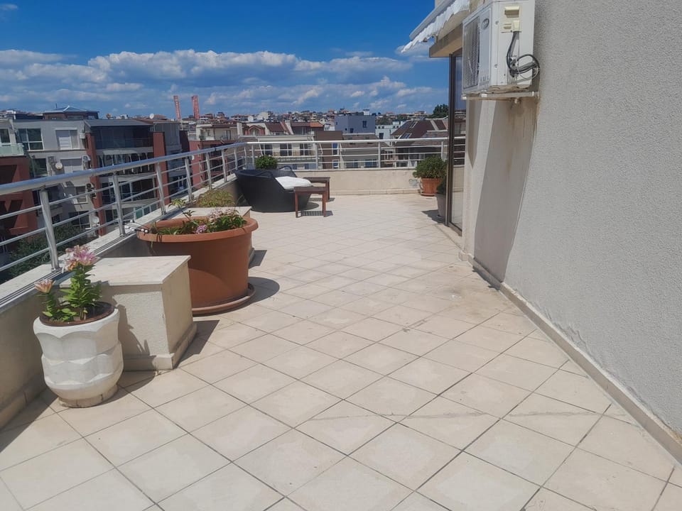 Апартаменти ХАРМАНИ Apartment in Sozopol