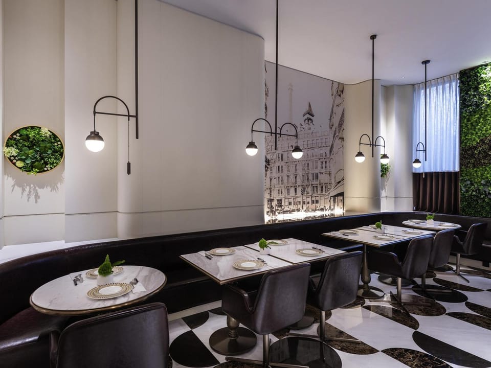 Restaurant/places to eat
