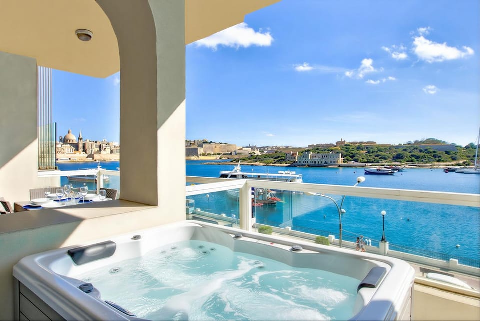 Hot Tub, Hot Tub, Beach, Sea view