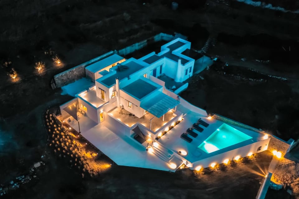 Night, Bird's eye view