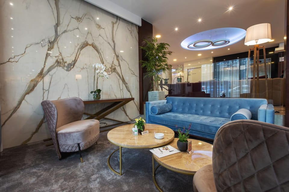 Lobby or reception, Seating area