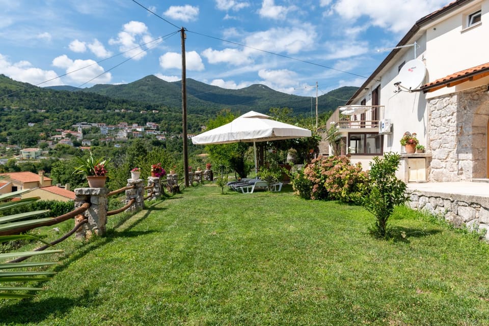 2 Apartments in Old Stone House near Opatija Apartment in Primorje-Gorski Kotar County