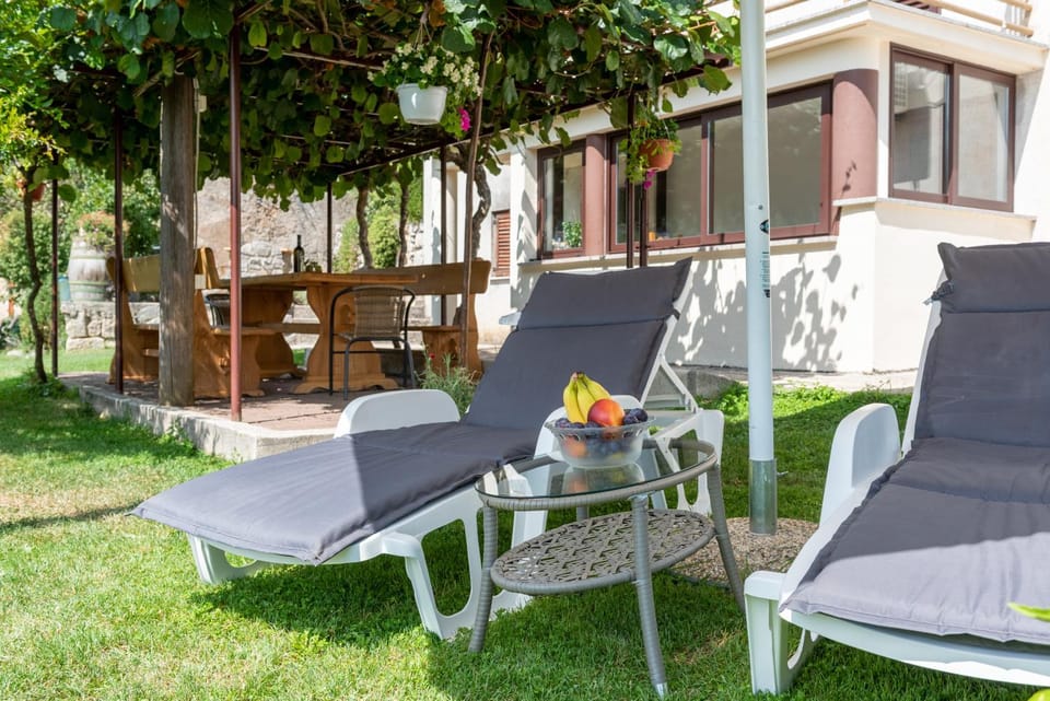 2 Apartments in Old Stone House near Opatija Apartment in Primorje-Gorski Kotar County