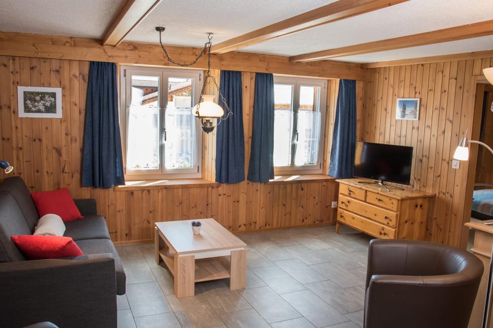 Casa Curgnun 21 Collenberg - Ferienwohnung 61m2 für max. 4 Pers. Apartment in Canton of Grisons