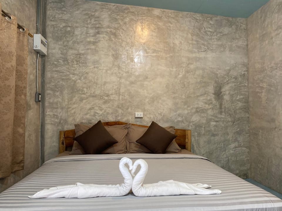 เชอโคว์ เชอโคว์ โฮมสเตย์ Bed and Breakfast in Thailand