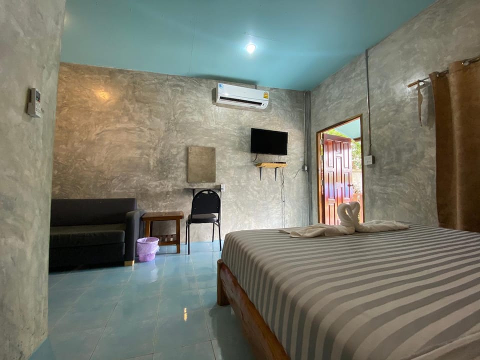 เชอโคว์ เชอโคว์ โฮมสเตย์ Bed and Breakfast in Thailand