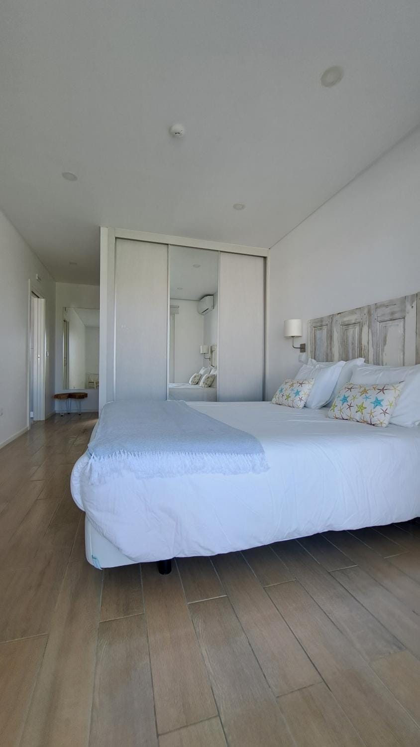 Bed, Bedroom, wardrobe
