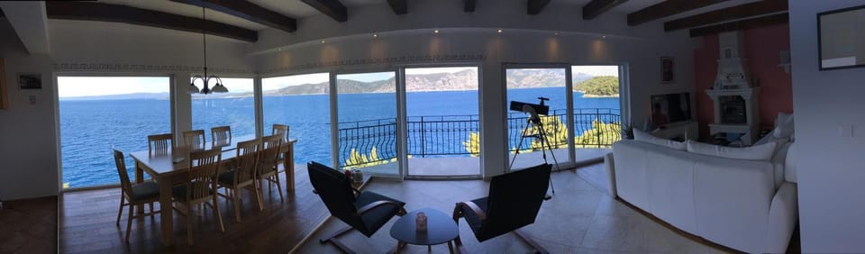 Balcony/Terrace, Living room, Dining area, Sea view