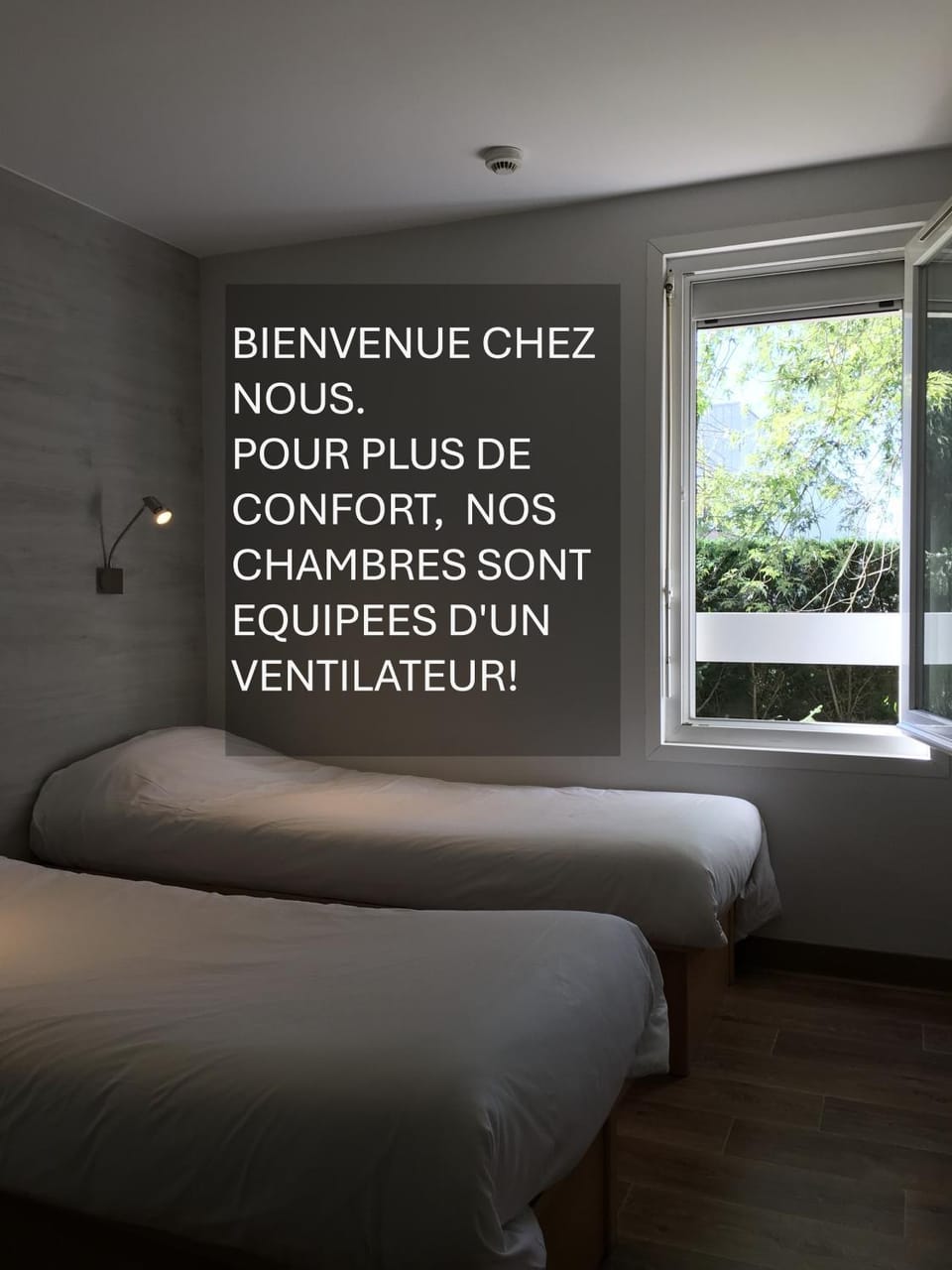 Property building, Bed, Bedroom