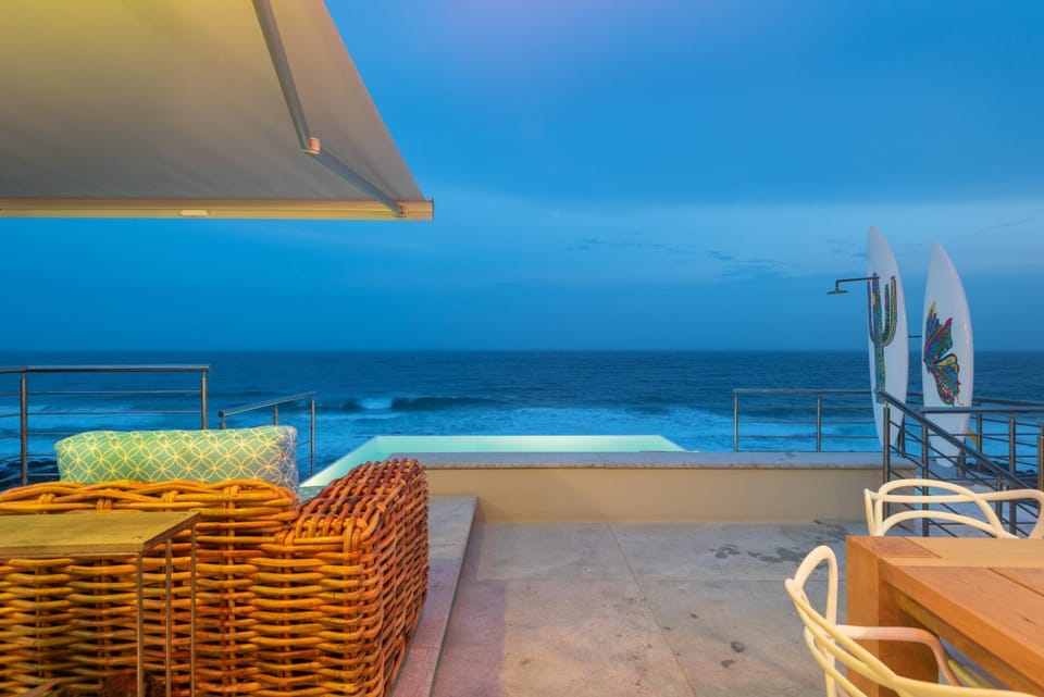 Balcony/Terrace, Seating area, Dining area, Sea view