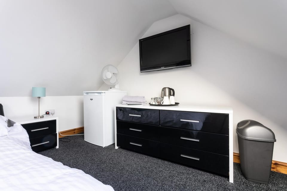 The Garage @ The Old Vicarage House in Swansea