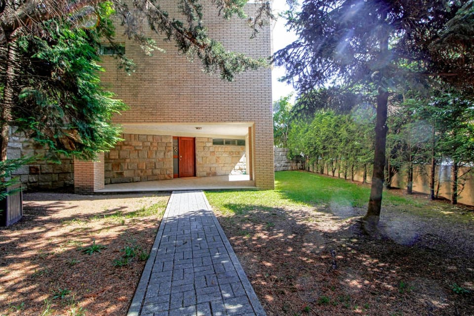 Property building, Garden