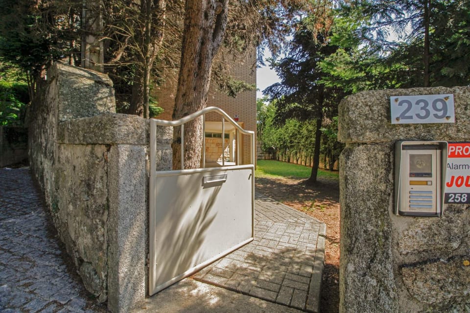 Villa Luzya - House with City Views & Balcony House in Viana do Castelo