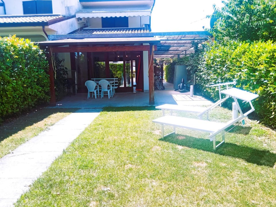 Patio, Garden