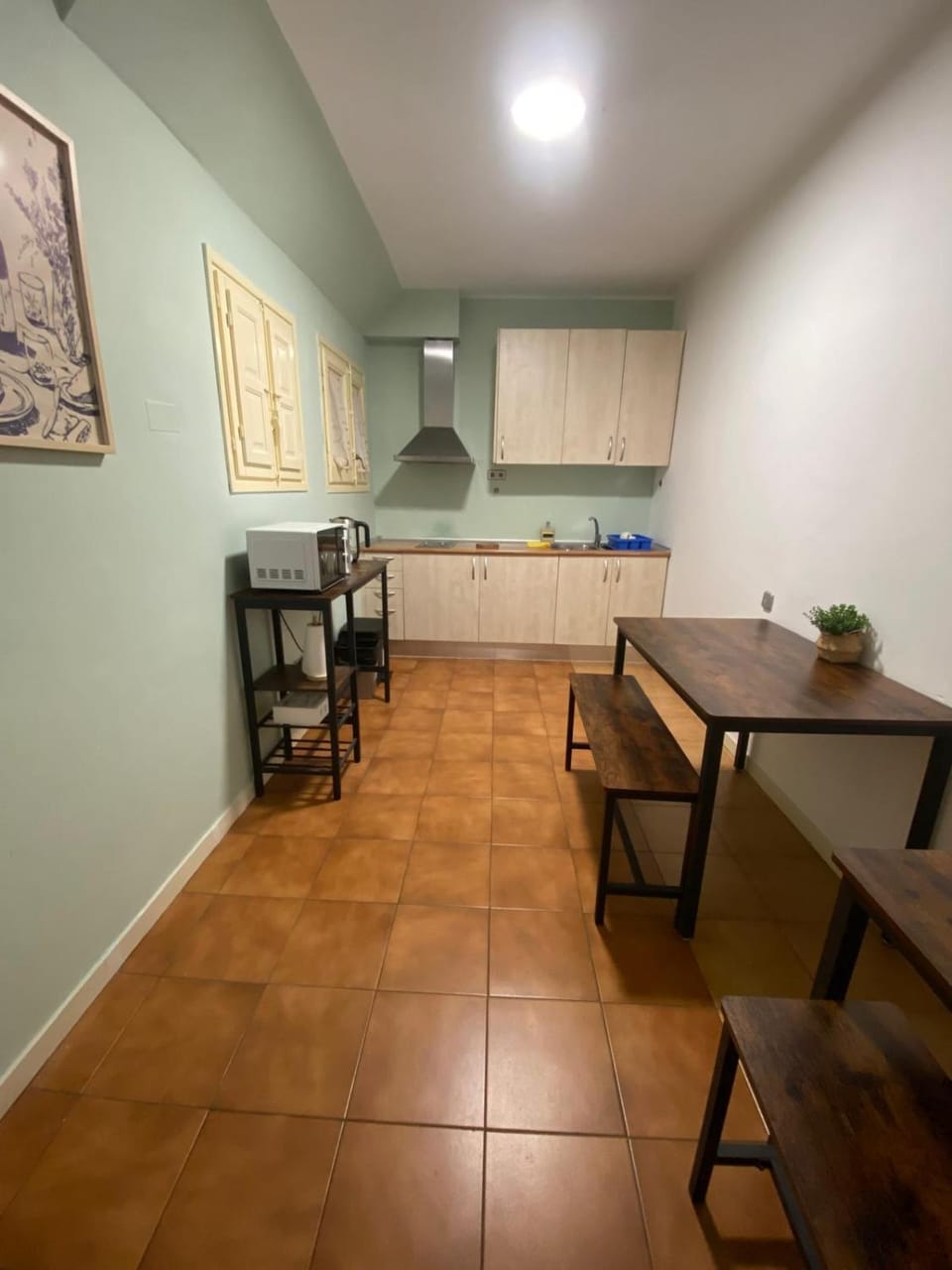 Kitchen or kitchenette